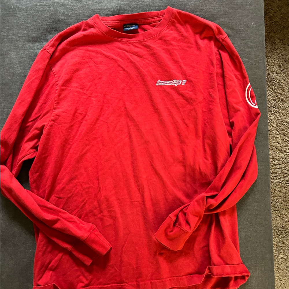 Vintage men’s American eagle outfitters red long sleeve tee